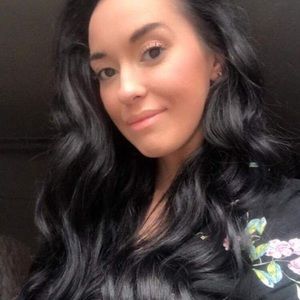 Meet your Posher, Amélie